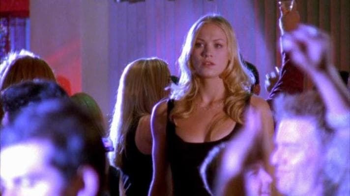 Sarah Walker, photo 1