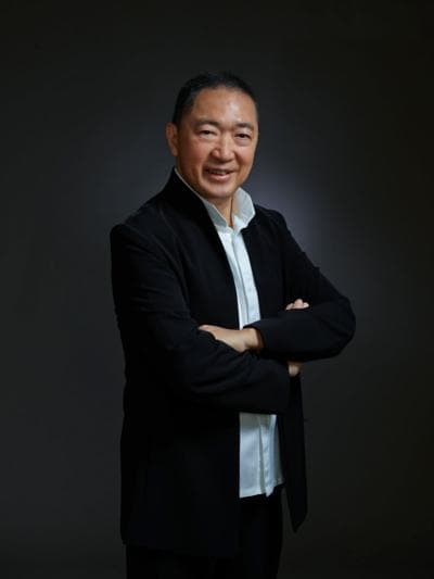 Dennis Chan, photo 1