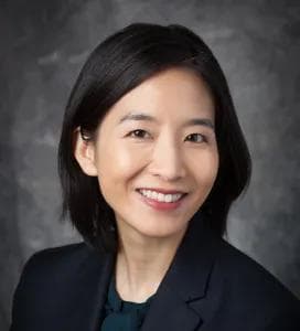 Julie Yang, photo 1