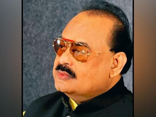 Altaf Hussain, photo 2