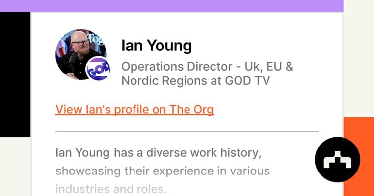 Ian Young, photo 1