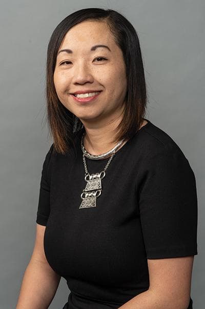 Leemom Yang, photo 1