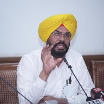 Kuldip Dhaliwal, photo 1