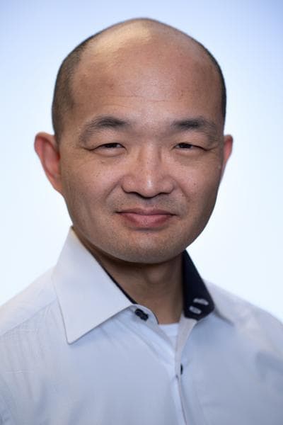 Phillip J. Kim, photo 1