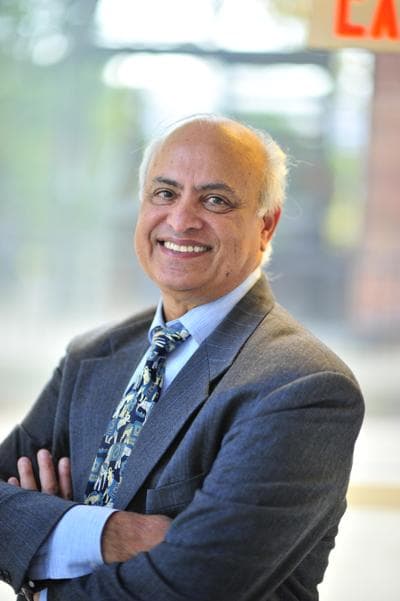 Inderjit Chopra, photo 1