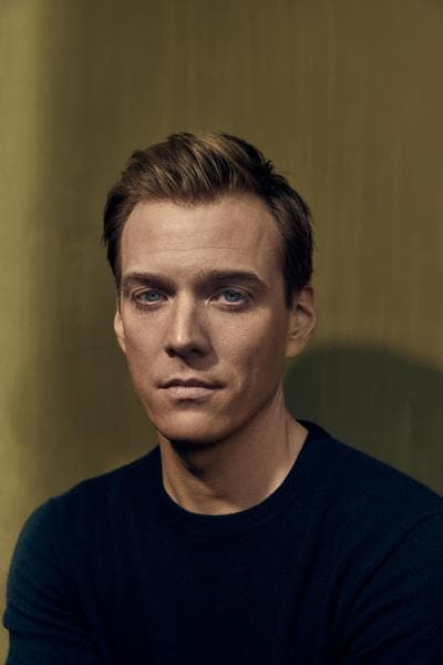 Jake Abel, photo 1