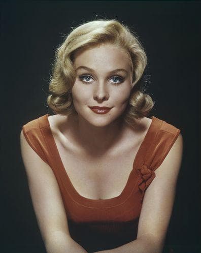 Diane McBain, photo 1