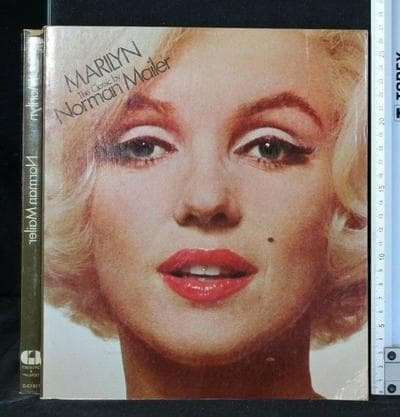 Marilyn Book, photo 1