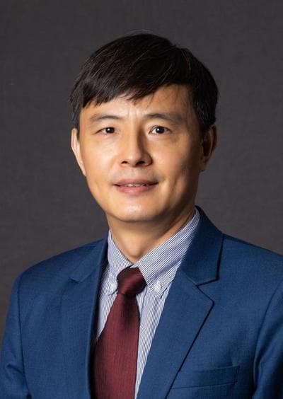 Mingjiang Ye, photo 1