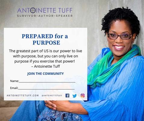 Coach Antoinette Tuff, photo 2