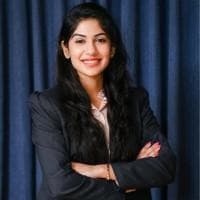 Dr Ruchi Saxena, photo 1